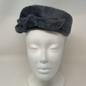 VTG Betmar Mystere Pillbox Hat Gray Imported Fur